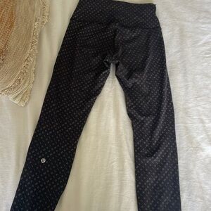 Lululemon logo leggings